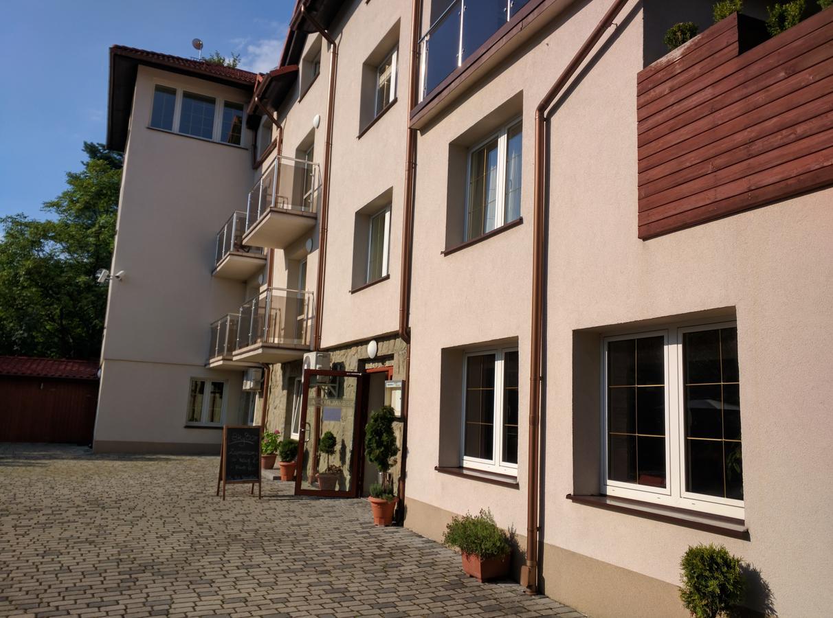 Willa Pod Skrzydlami Hotell Międzybrodzie Bialskie Eksteriør bilde